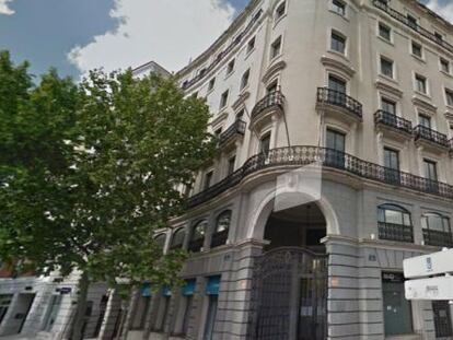 Imagen del edificio de la Plaza de la Independencia 6 de Madrid, en una vista de Google Street View