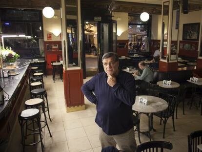 Uno de los socios fundadores del Café Central, el pasado viernes en su local.