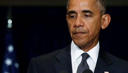 Obama speaks about the Dallas shootings in Warsaw.