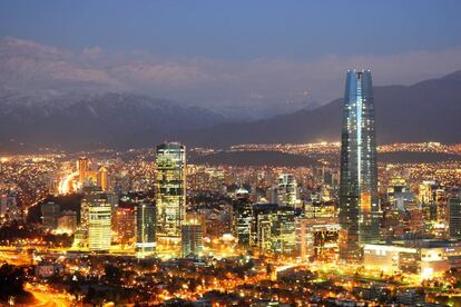 Torre Costanera, el mejor mirador 360º de la ciudad.