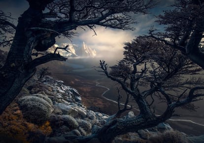 Fotografía de la serie ganadora del primer premio en el International Landscape Photographer of the year. Cerro Torre, Patagonia, Argentina.