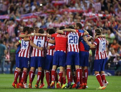 Los jugadores del Atlético celebran el pase a semifinales