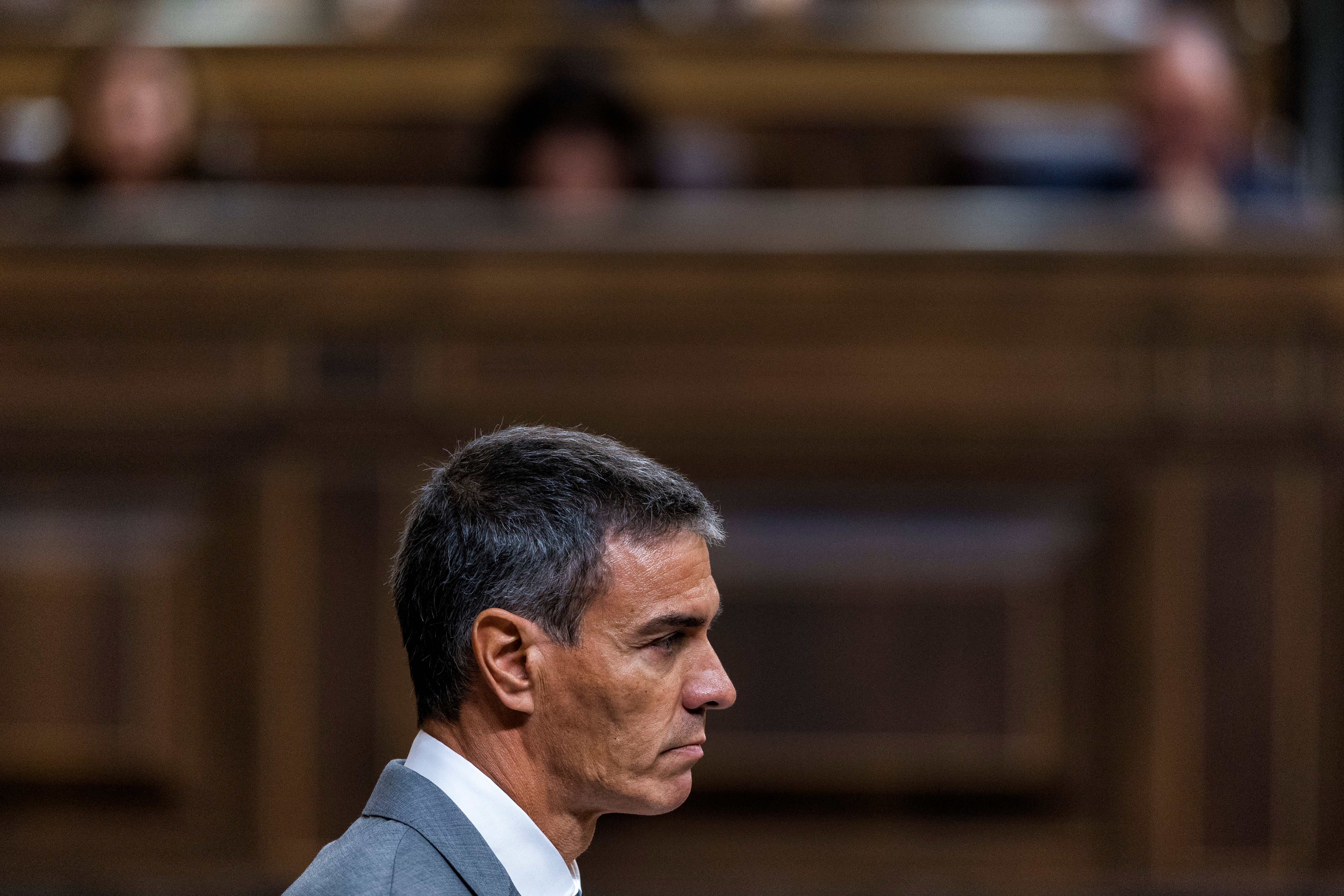 El presidente, Pedro Sánchez, contesta a los grupos parlamentarios, este jueves en el Congreso. 