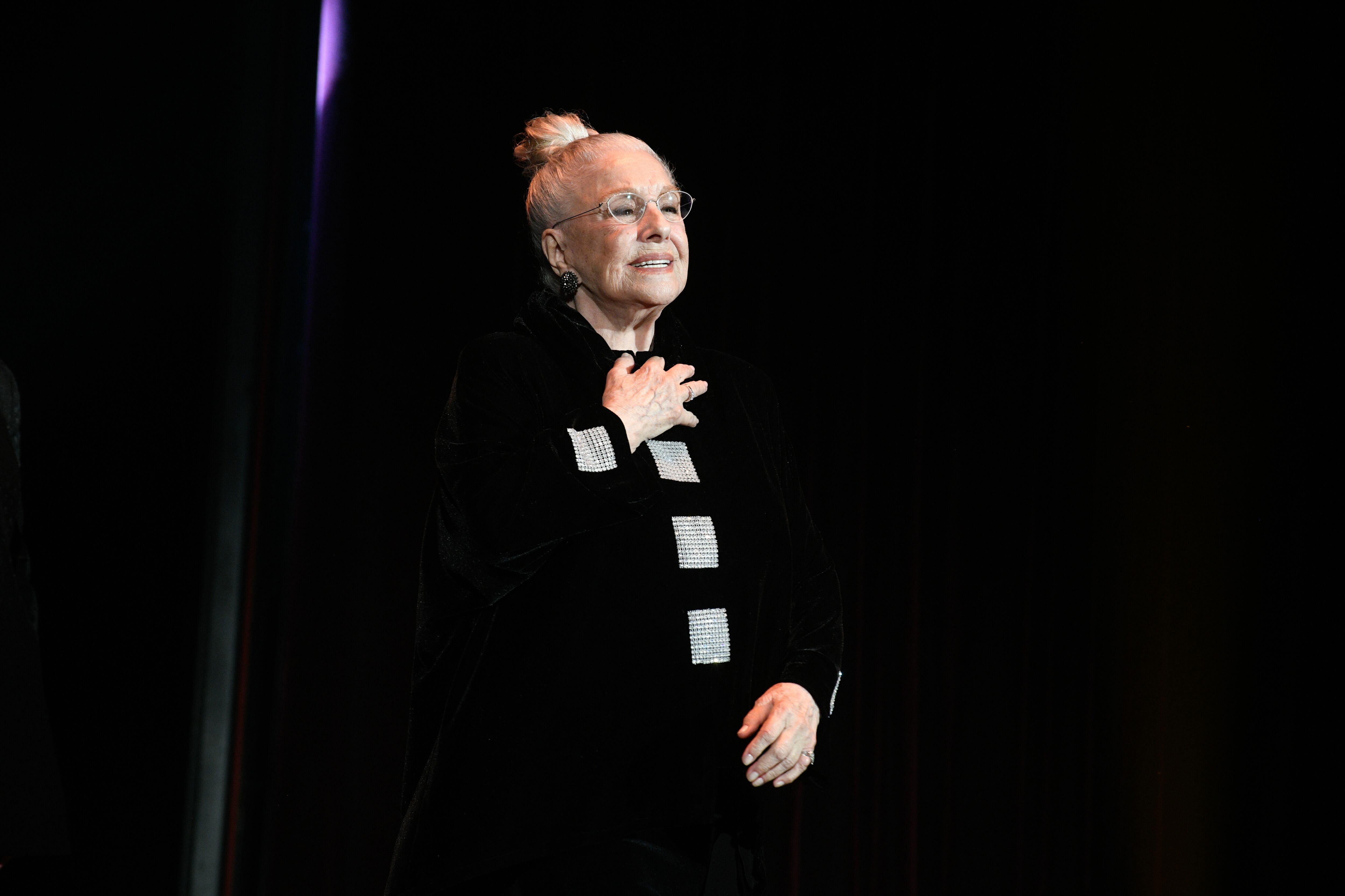 Lola Herrera recibe el premio a toda una vida.