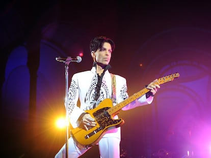 Prince, durante un concierto.