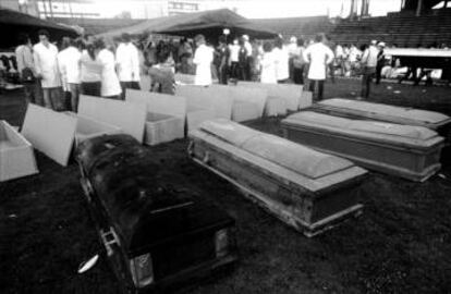 Estadio de beisbol de Ciudad México trás el terremoto de 1985