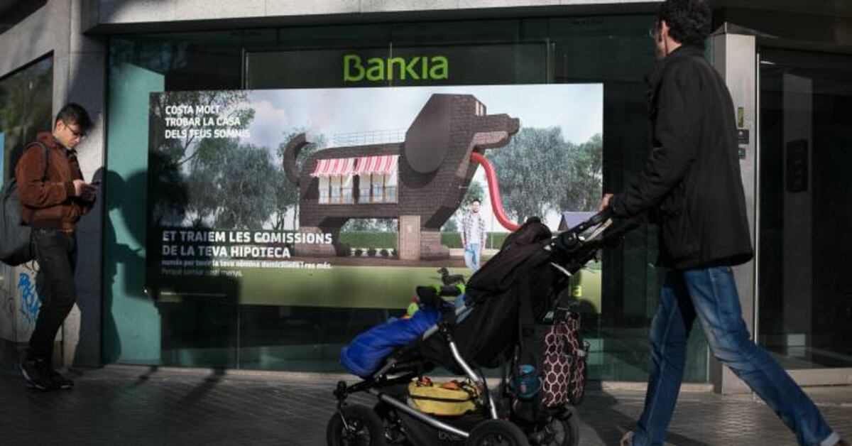 Los sindicatos temen que Bankia cierre casi el 20% de las oficinas a ...