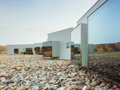 Fachada del hotel Aire, en la zona del Cierzo (Navarra).