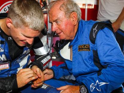 Josep Maria Folch da instrucciones a David Checa.