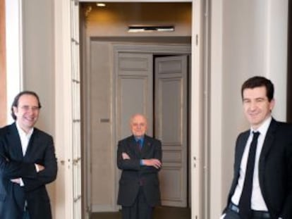 Xavier Niel, Pierre Bergé y Mathieu Pigasse, accionistas del diario francés 'Le Monde'.