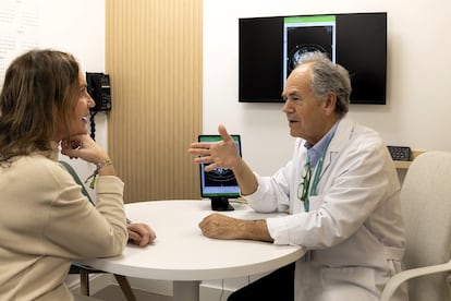 'Scribe' es una herramienta de IA generativa que transcribe la conversación entre médico y paciente.