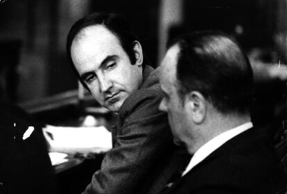 Miquel Roca i Junyent y Manuel Fraga, durante el debate de la Comisión Constitucional del Congreso, el 9 de mayo de 1978.