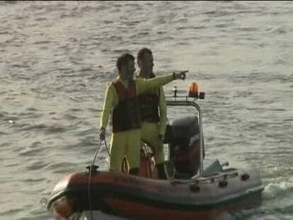 Un hombre muere al volcar la barca en la que viajaba en Gijón
