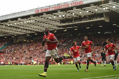 Lukaku celebra su primer gol liguero con el Manchester United.
