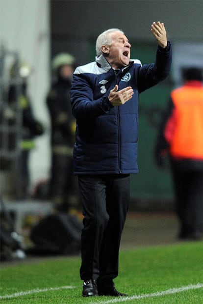 Giovanni Trapattoni, durante el encuentro ante Estonia.