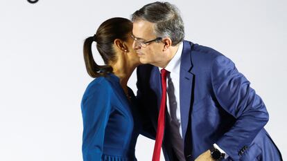 Claudia Sheinbaum y Marcelo Ebrard, durante la presentación de los primeros miembros del gabinete, el 20 de junio de 2024.