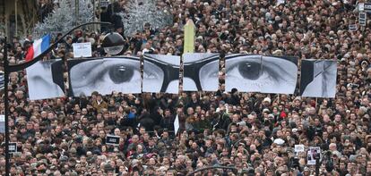 Manifestación de protesta en París el 11 de enero de 2015, cuatro días después del atentado contra la revista satírica Charlie Hebdo.