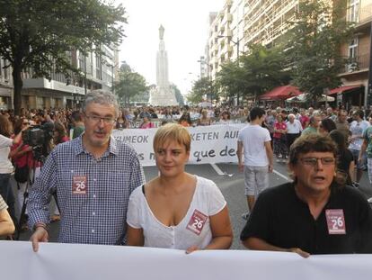 Los secretarios generales de ELA, Adolfo Muñoz, y LAB, Ainhoa Etxaide, en una manifestación en septiembre pasado.