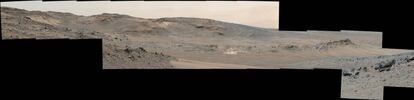 Esta imagen de la cámara de 'Curiosity' muestra dos áreas del bajo Monte Sharp elegidas para una inspección en profundidad: el Monte Shield y el Paso Logan.