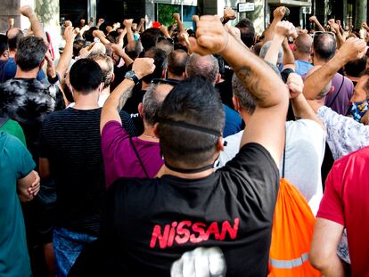 Nissan y los sindicatos pactan aplazar al final de 2021 el cierre de las fábricas de Barcelona