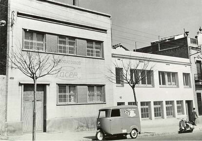 Los primeros laboratorios de Lacer en Barcelona, en la década de 1950.