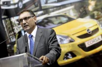 El director general de General Motors España, Antonio Cobo, en el acto de conmemoración del trigésimo aniversario del comienzo de la producción de automóviles en la planta de General Motors de Figueruelas.