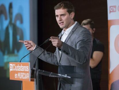 Albert Rivera en un acte polític a Múrcia aquest dimecres.