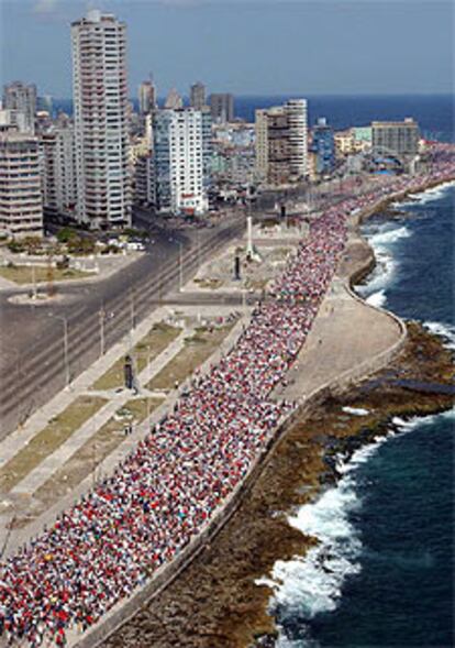 Imagen de la marcha en el Malecn de La Habana.