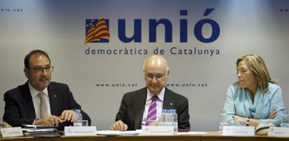 El secretario general de Unió, Ramon Espadaler, Josep Antoni Duran i Lleida, y Joana Ortega, vicepresidenta del Gobierno catalán.