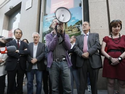 Concentració en contra de l'atac a la llibreria Blanquerna, a Madrid.