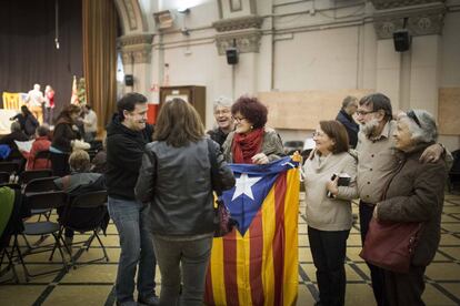 Alguns membres de l'ANC es tanquen i fan dejuni perquè hi hagi un acord polític a Catalunya entre Junts pel Sí i la CUP.