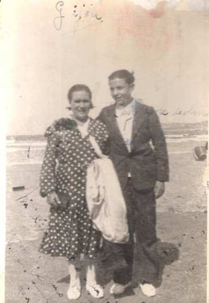 María de los Desamparados y su único hijo, Laurentino, que hoy tiene 91 años