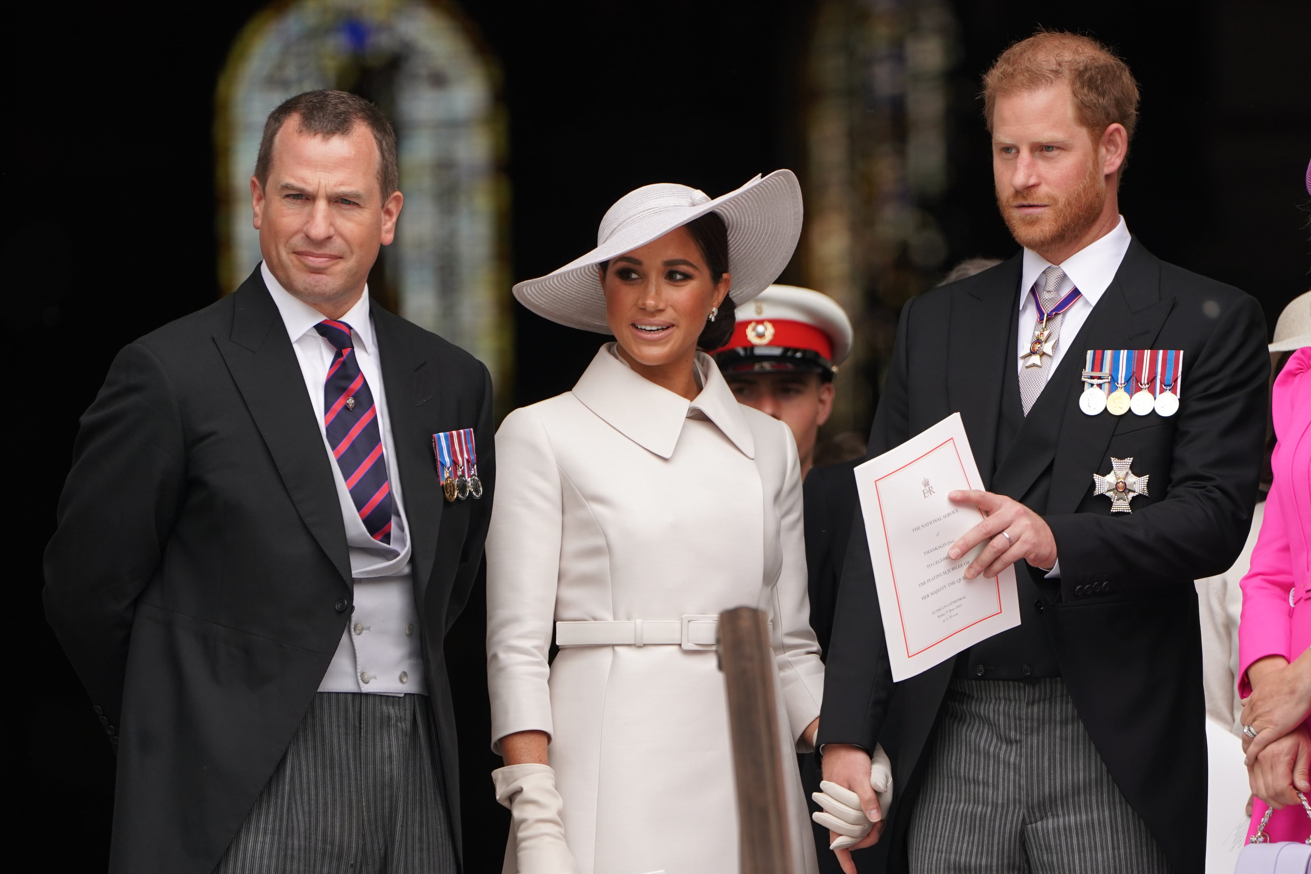 Por qué Enrique de Inglaterra y Meghan Markle no han sido invitados a la boda de su primo, Peter Phillips: su nula relación y un gesto de lealtad