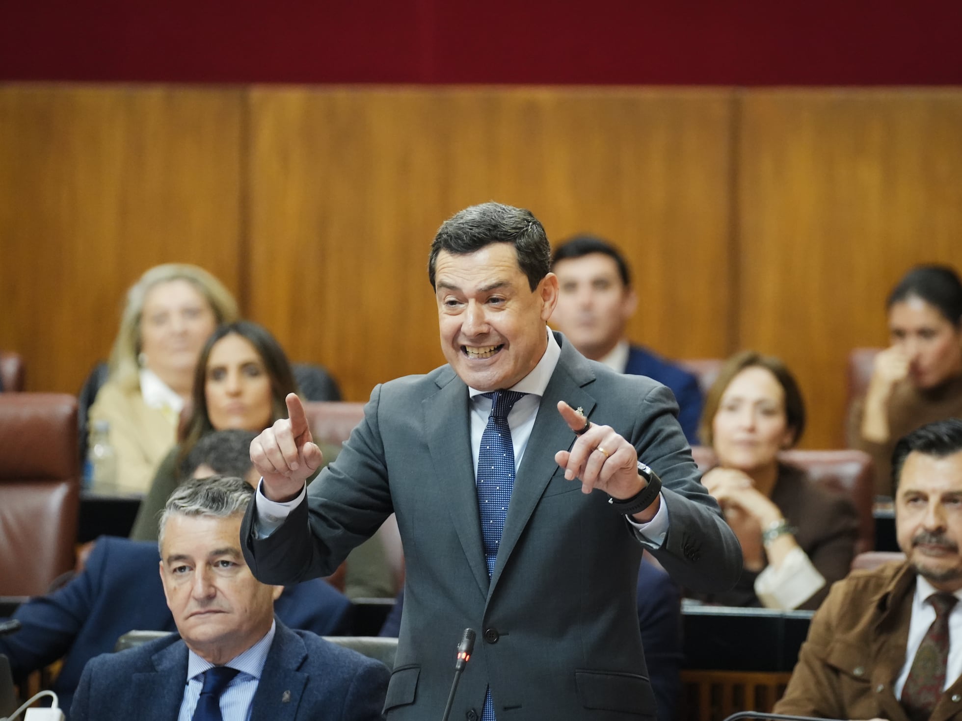 La cercanía electoral tiñe por completo el Día de Andalucía | Noticias de Andalucía | EL PAÍS
