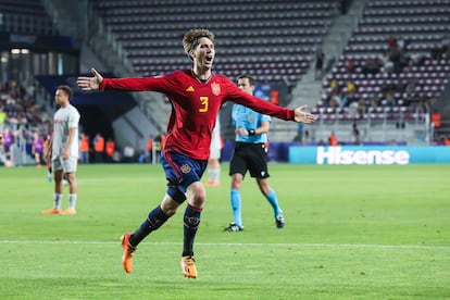 Juan Miranda celebra su gol para España ante Suiza este sábado.