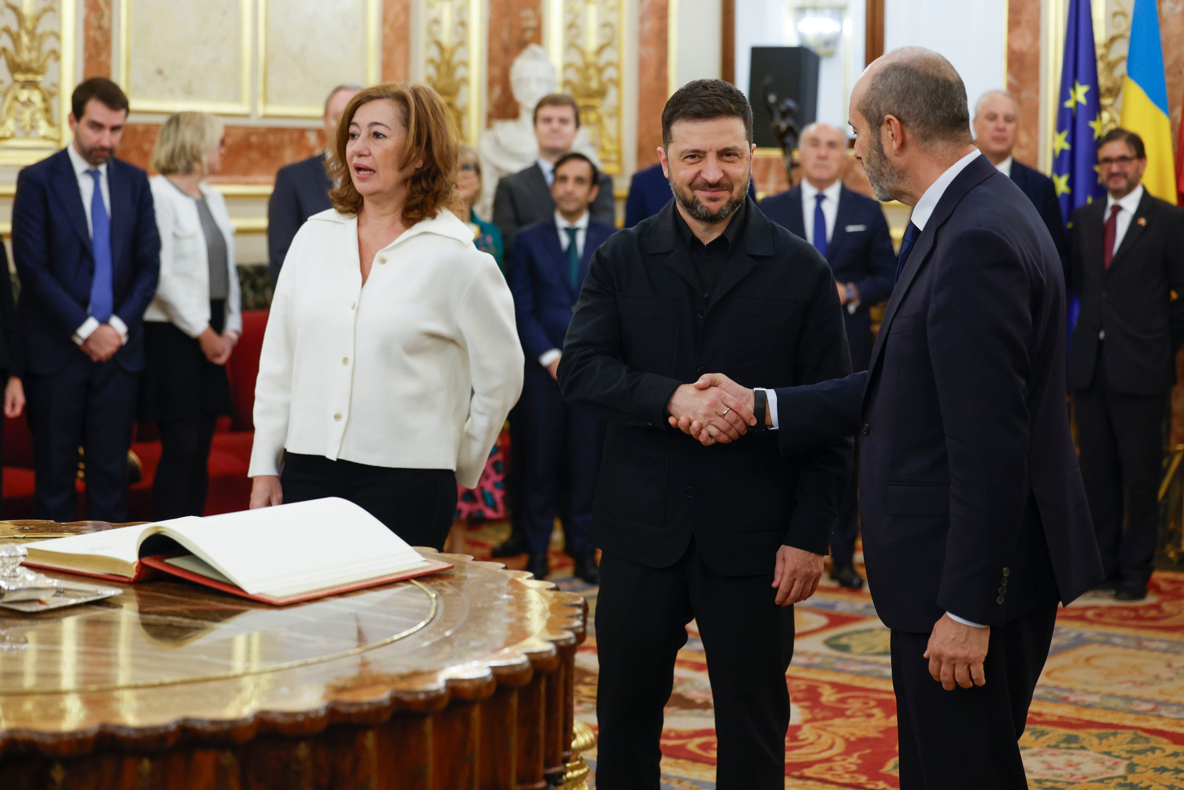 Zelenski visita il Congresso spagnolo per chiedere un aumento dell’aiuto militare all’Ucraina