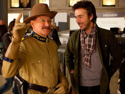 Robin Williams y Shawn Levy, durante el rodaje de 'Noche en el museo 3: el secreto del faraón', en 2014.