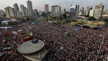 Manifestación de mujeres en Sao Paulo contra el candidato Jair Bolsonaro.