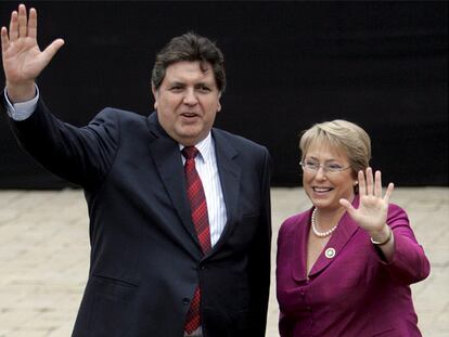 Alan García y su homóloga chilena, Michelle Bachelet, en 2007.