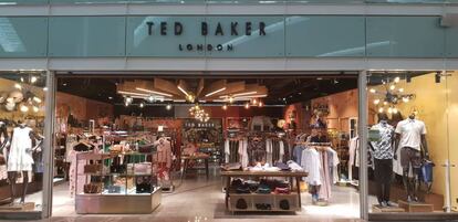 Ted Baker acaba de abrir una tienda en el Aeropuerto de Barcelona-El Prat.