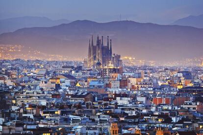 La Sagrada Fam&iacute;lia obre les portes.