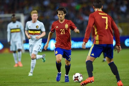 Silva conduce el balón ante Bélgica.