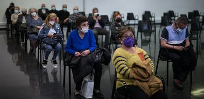 La Farga de L’Hospitalet se ha convertido en un punto de vacunación masivo.