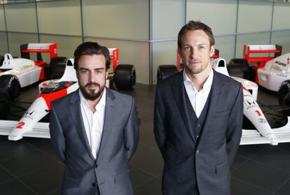 Alonso y Button en la presentación de McLaren. 