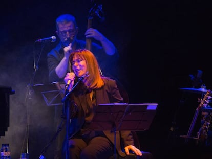 Maria del Mar Bonet, en el concierto en los Llu&iuml;sos de Horta.