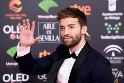 El cantante malagueño Pablo Alborán ha publicado este miércoles a través de un vídeo en Instagram un mensaje en el que declara que es homosexual. La ocasión sirvió además al intérprete para anunciar el lanzamiento de un nuevo disco.