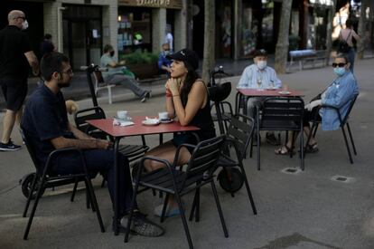 Terrassa de la rambla del Poblenou el primer dia de la fase 1.