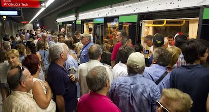 La estación de El Perchel tras la inauguración del metro de Málaga.