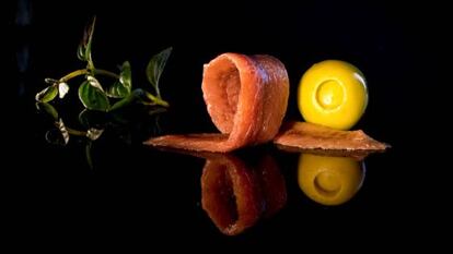 Bodegón de anchoa y aceituna.
