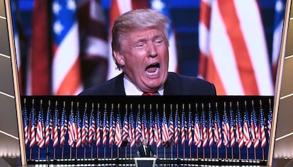 Un instante del discurso de Trump, que puede convertirse en presidente con más años (70) que ninguno de sus predecesores. 